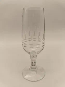 4 geschliffene Sektgläser, retro, Vintage - Bild 1