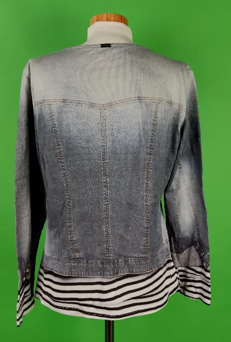 Marc Cain Sports - Damentop Gr. M – Bild 3
