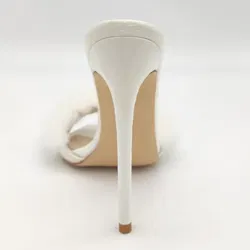 Only Maker Damen Pantoletten mit Fellimitat, weiß - Gr. 36 - Bild 5