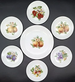 Vintage Hutschenreuther Selb - strukturierte Porzellan-Kuchenplatte mit 6 Gebäcktellern (Serie Apart / Obst-Serie)