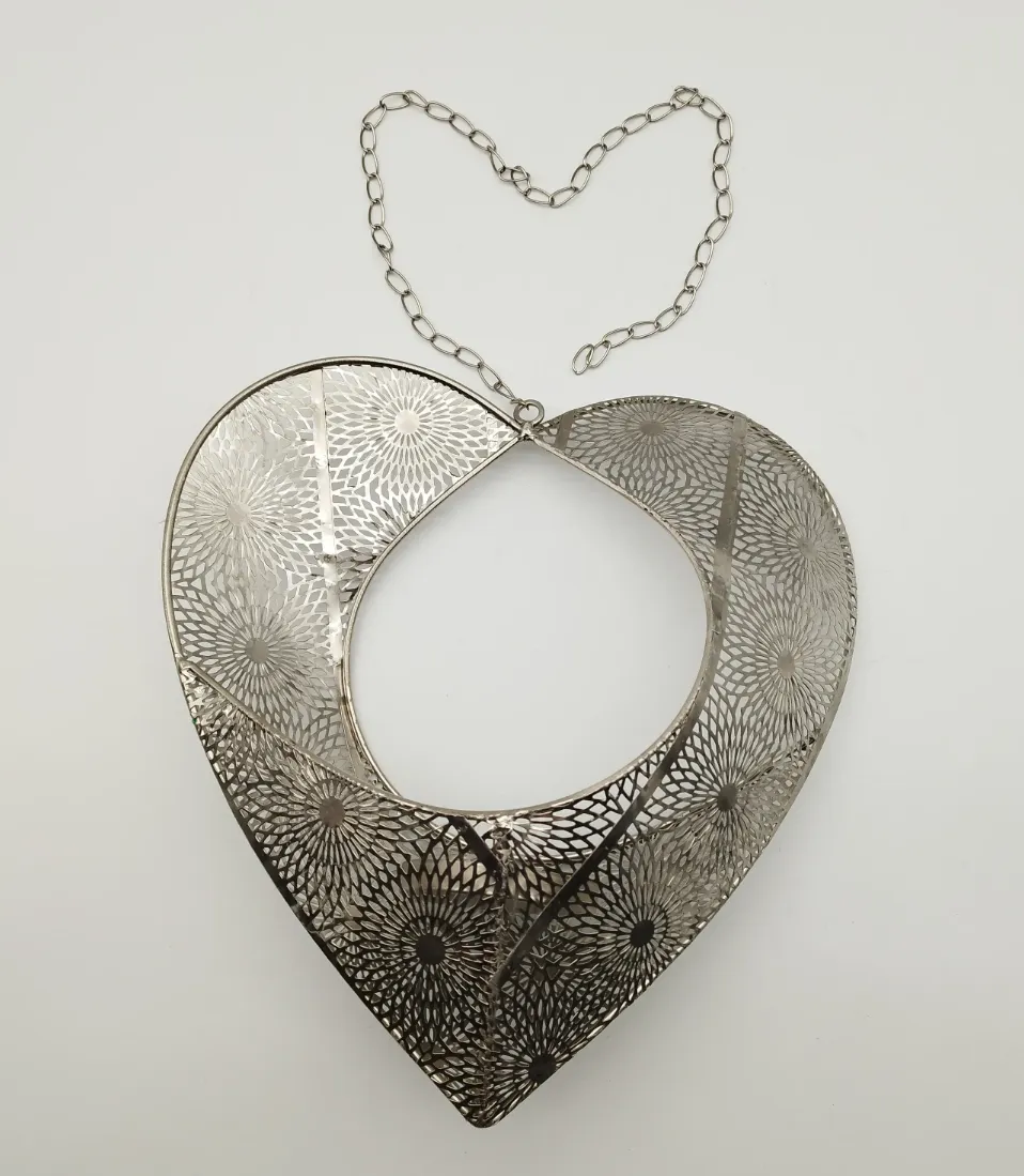 Herzen Kerzenleuchter aus Metall - hängend, dekorativ - Bild 1