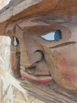 Waldgeist Wandfigur Holz 23 cm | Handgeschnitztes Unikat – Vorschau 3