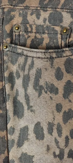 Madeleine Damen-Jeans Leomuster L (40) | Casual Luxus - Bild 3