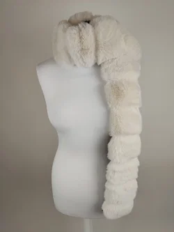 Festlicher Schal C&A Kunstfaser | Glamour-Detail Chemisch Behandelt