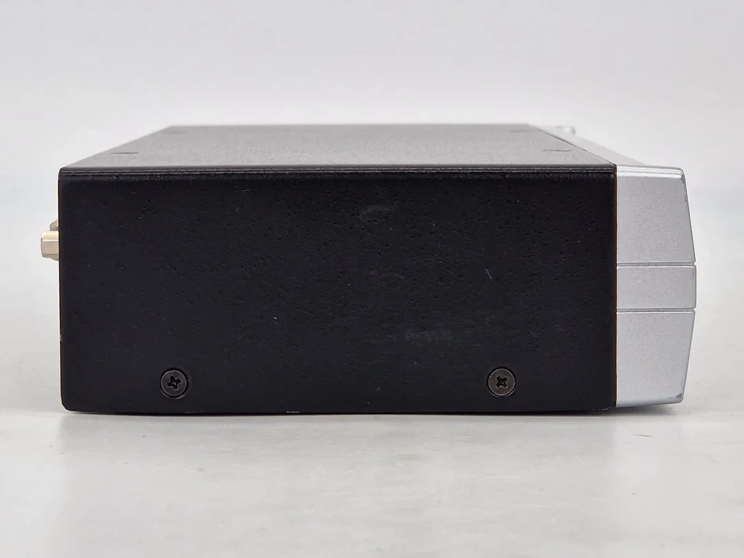 4-Port DVI KVM Switch mit USB 2.0 Hub & Audio - Professioneller Umschalter – Bild 3