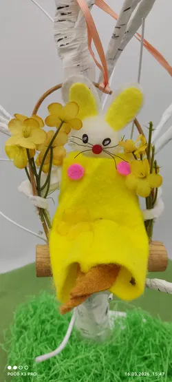 Filzhase Auf Schaukel Osterdeko | Handgefertigt - Bild 1