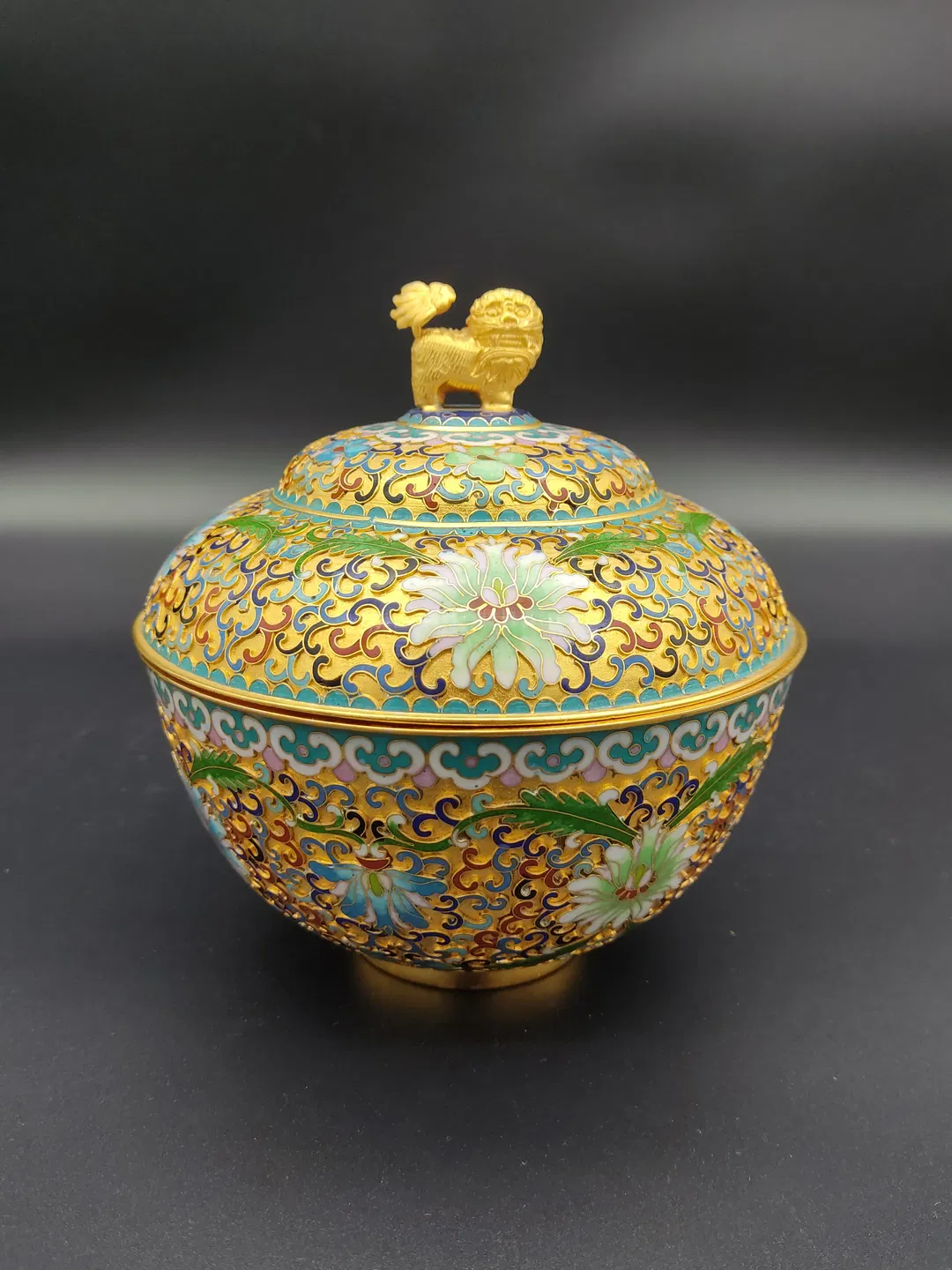 Chinesische Cloisonné Deckeldose aus Emaille - Bild 4