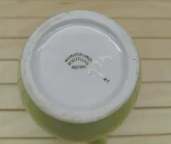 Krug, Wilhelmsburger Porzellan, 0,5L, gelb  – Vorschau 3