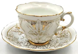 Tasse mit Untertasse Meissen (2-teilig) - gold gehöhter reliefierter Blattdekor