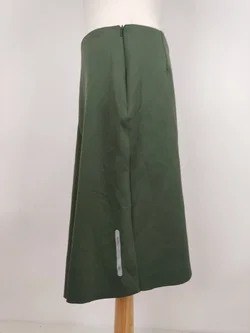 Alpha Tauri Midirock, Größe M / 38, asymmetrisch, Bundweite 70 cm Länge 53 bis 71 cm, Stoff Polyester - Bild 3