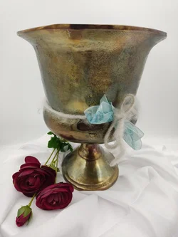Antik-Goldene Aluminium-Pokalvase | Handgemachter Vintage-Look – Vorschau 7