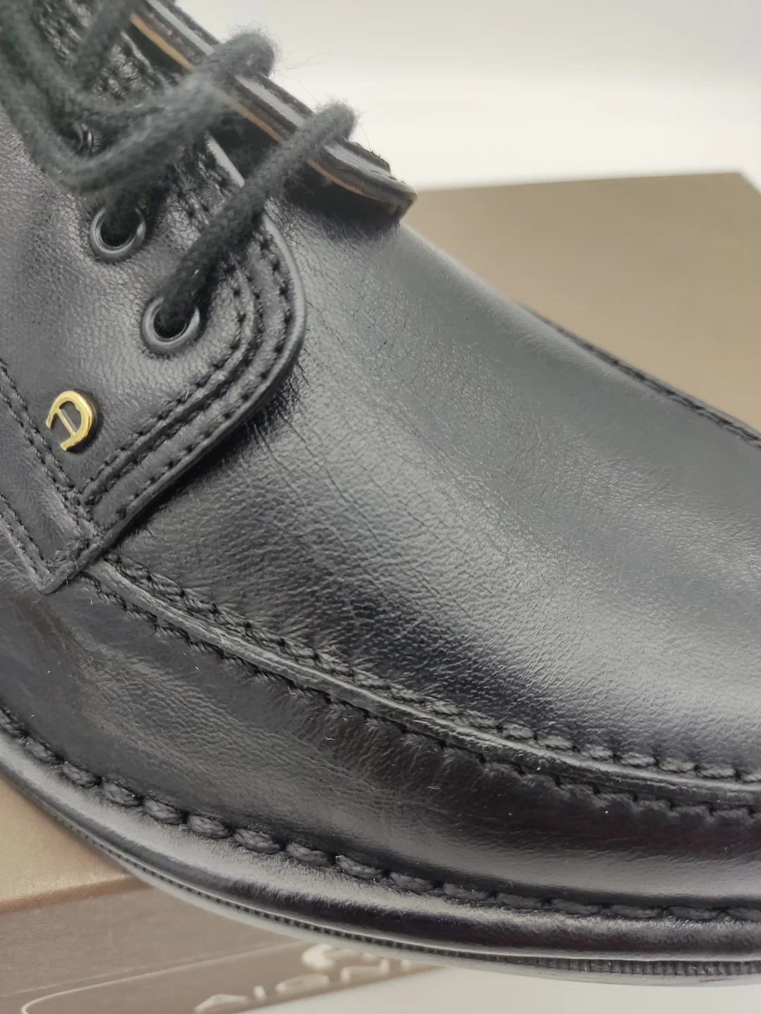 AIGNER Hand Made St. Crispino Herren-Lederschuhe Gr. 41 (Modellnummer 111388) - NEU & UNGETRAGEN (Rarität) Originalkarton – Bild 7
