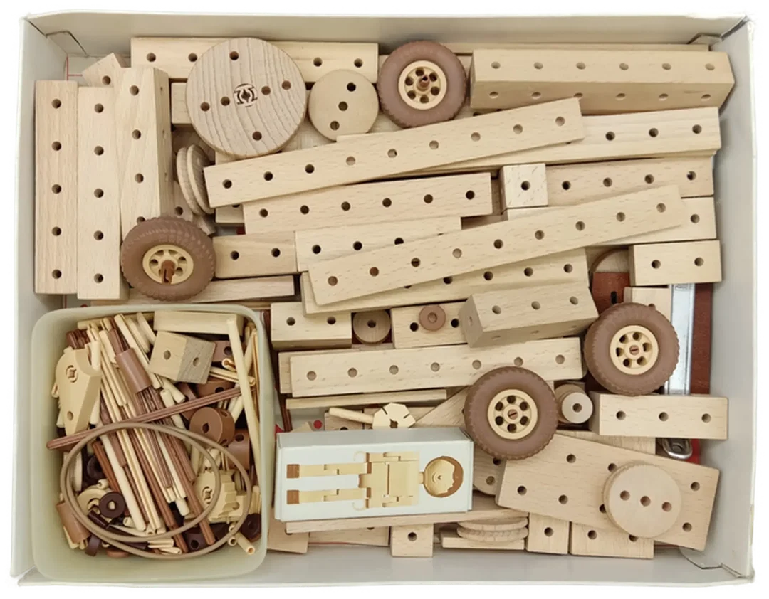 Matador 712 Holzbaukasten Vintage 1980er Baukasten Holzspielzeug Klassiker – Bild 8