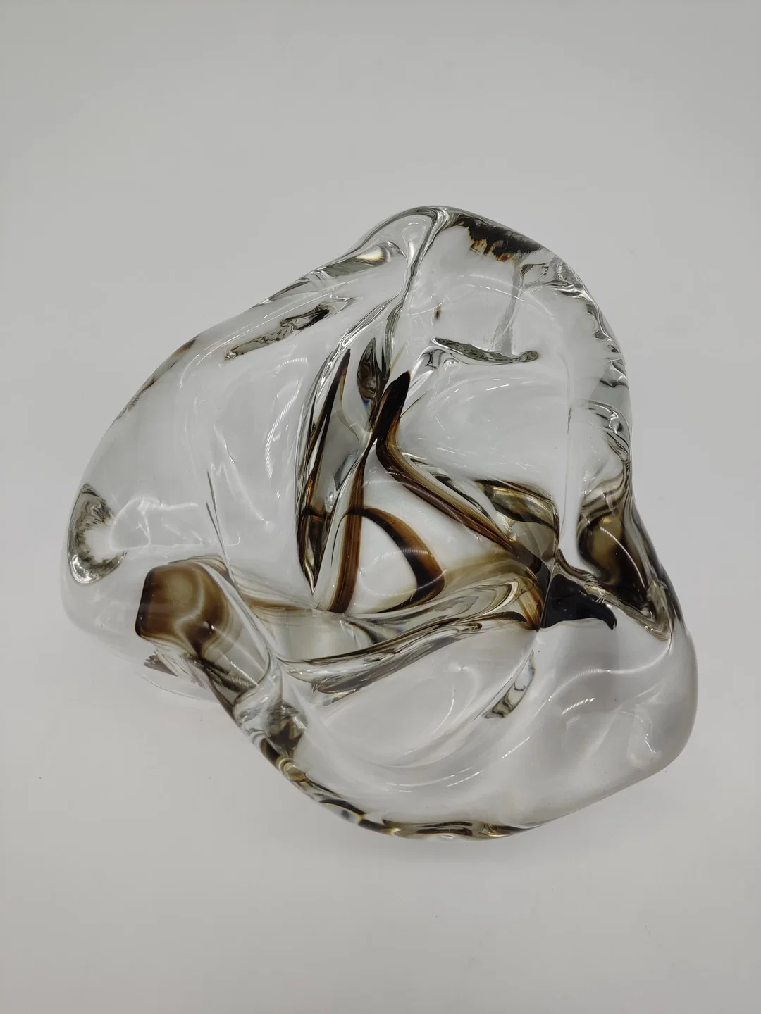 Vintage Glasschale / Aschenbecher mit rauchgrauen Einschlüssen – Bild 2