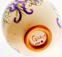 Straußenei handbemalt auf Holzsockel, florales Dekor, ca. 17 cm - Bild 2