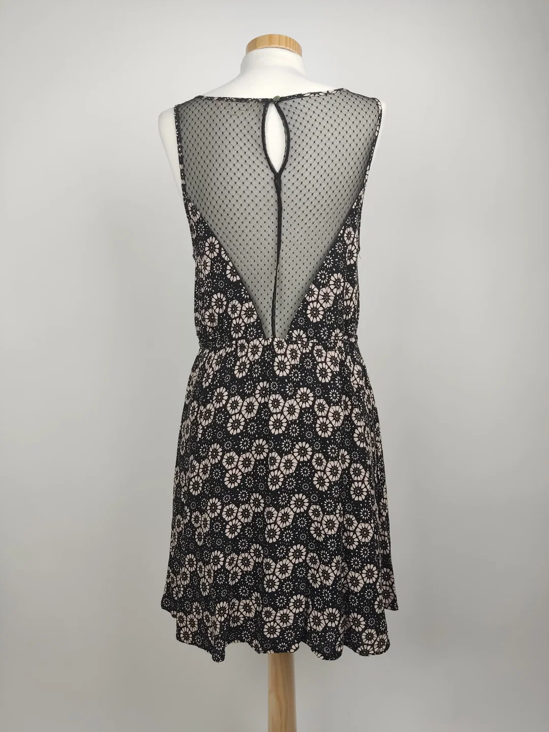 Review Damensommerkleid midi geblümt- M/ 38 – Bild 2