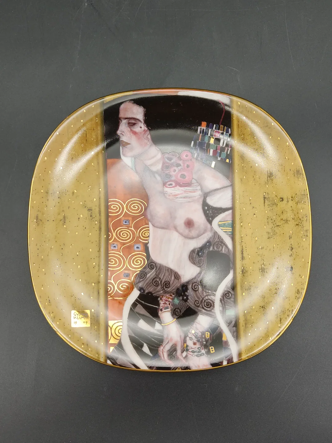 Lilien Porzellan - Sammelteller "Portrait der Salome" Gustav Klimt / Teller-Nr.: 718 A – Bild 2