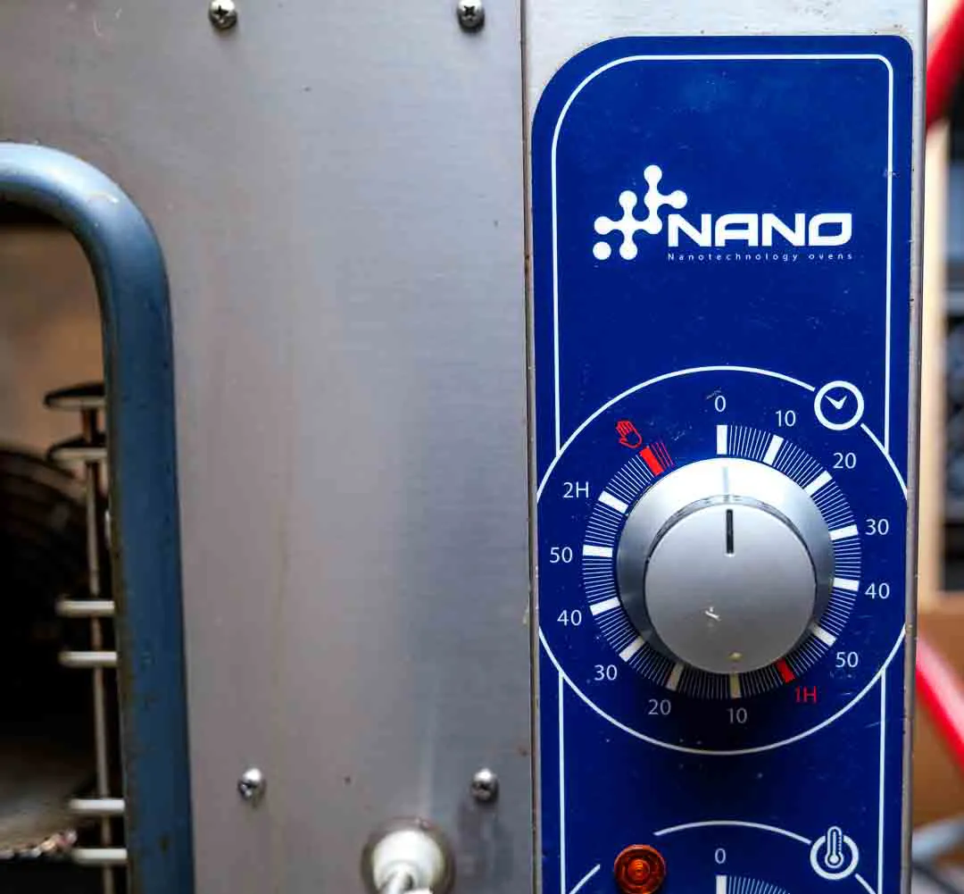 NANO Gastro-Heißluftofen mit Beschwadung, UNOX.Pure-Filter & Untergestell – Bild 3