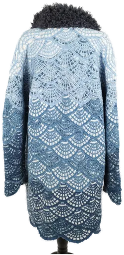 Handgestrickter Mantel mit Pelzkragen  - Bild 3