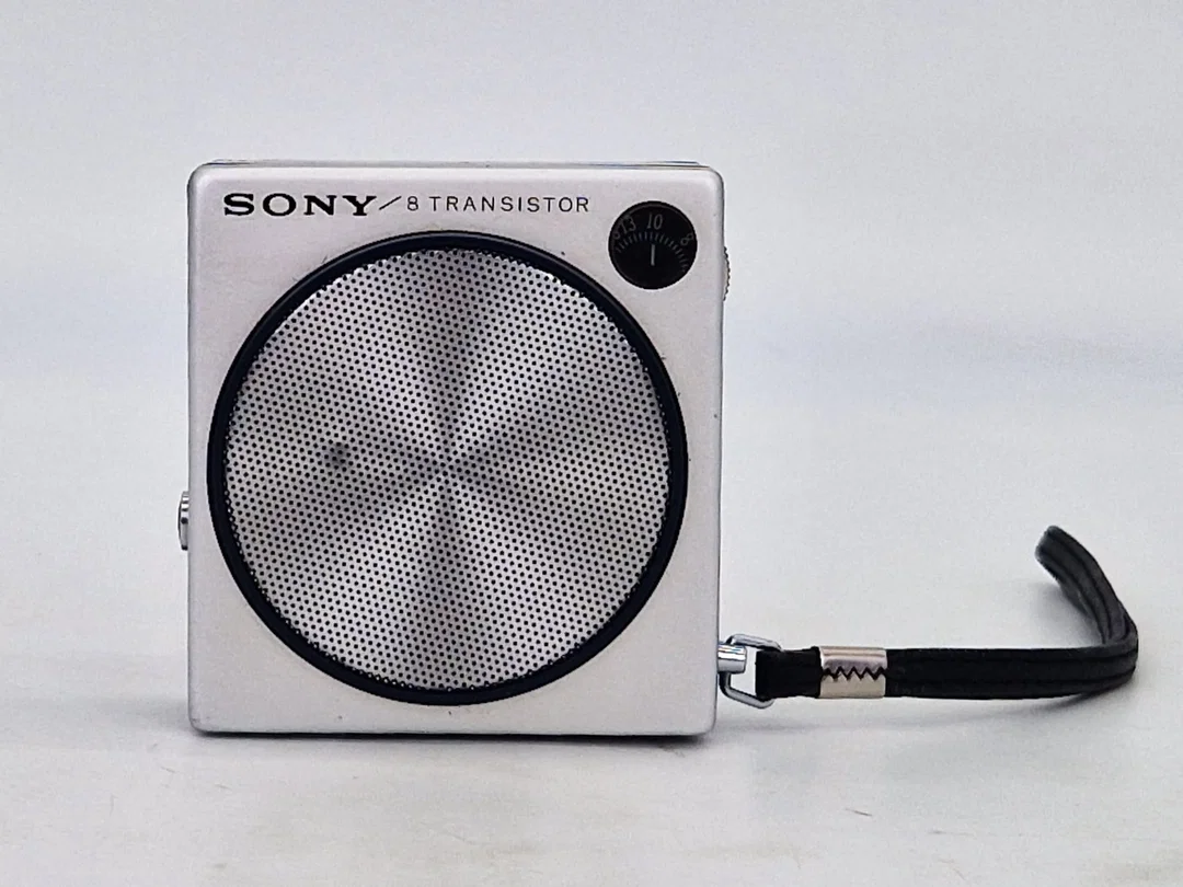 Sony Vintage 8 Transistor Taschenradio (AM/Mittelwelle) - Dunkelblau/Silber – Bild 2
