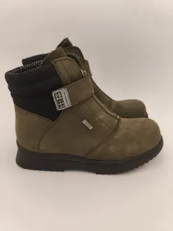 Olivgrüne Mädchenschuhe 