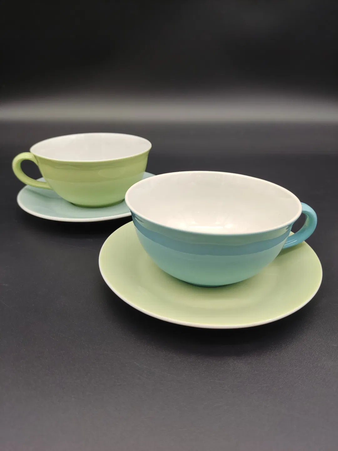 Lilien Porzellan Tassen & Unterteller - Bild 1