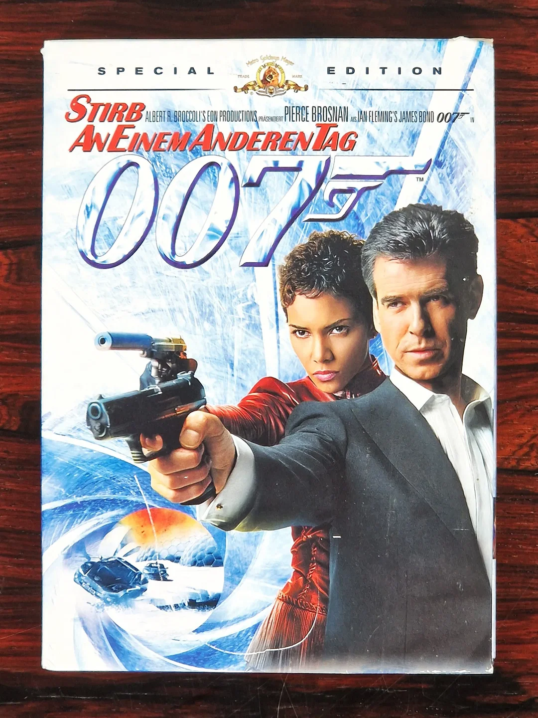 James Bond 007 - Stirb an einem anderen Tag - Film - DVD - Special Edition - Schuber - Bild 2