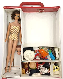 Vintage Barbie & Midge Puppenkoffer Made in France inkl. Puppe & Zubehör - Bild 10
