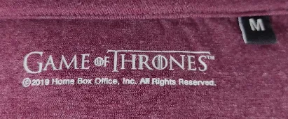 T-Shirt "Game of Thrones", dreiviertelarm mit Rundhalsausschnitt, weiß/violett gemustert, Größe M – Bild 4