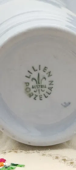 Kleine Kanne mit 2 Bechern, Lilien Porzellan | Wie Neu - Bild 7