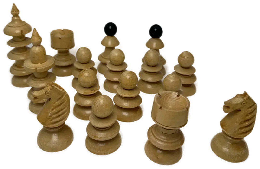Schachfiguren aus Holz - Bild 4