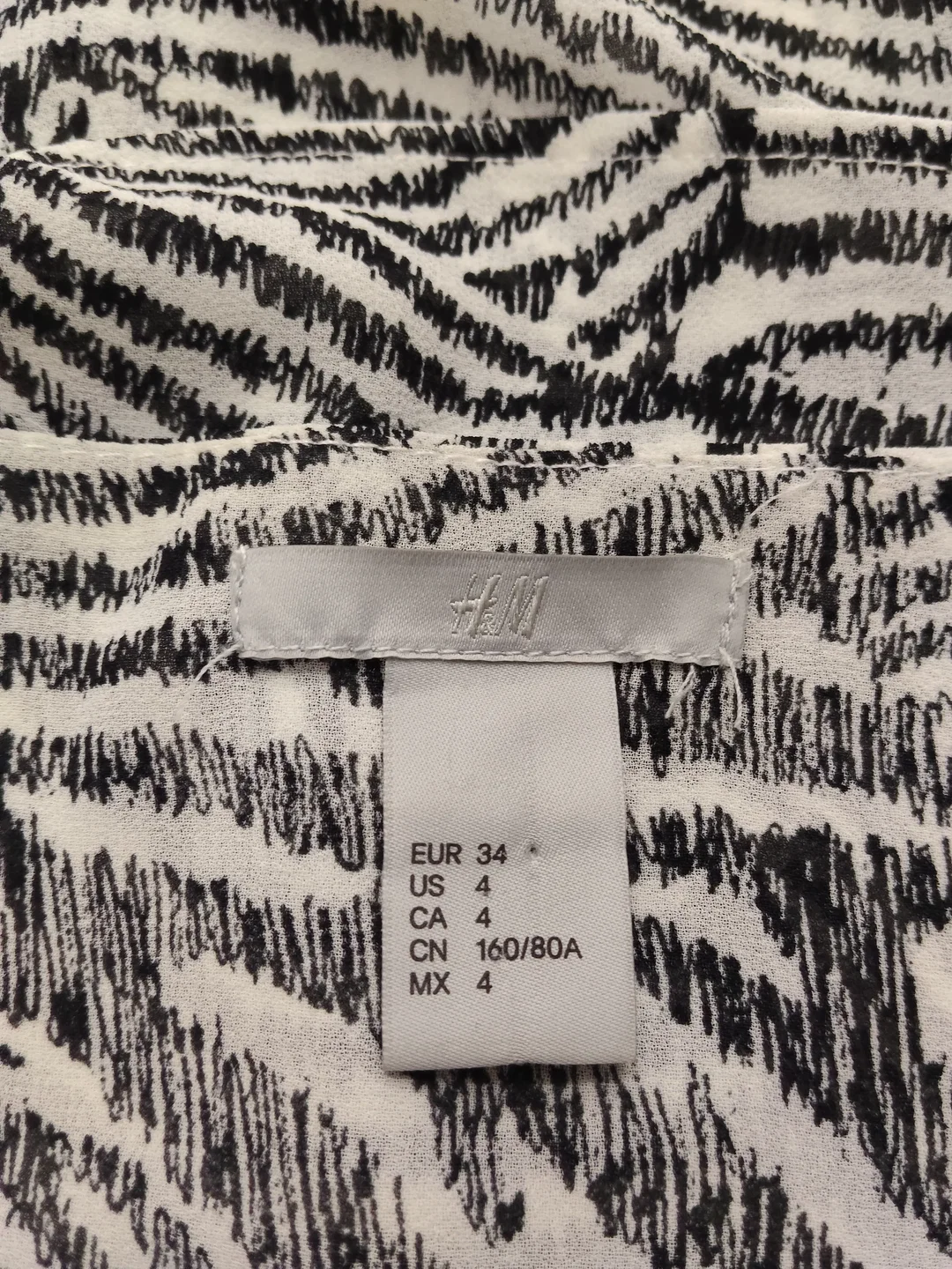 Damen Top H&M Animal-Print | Sommerliche Leichtigkeit – Bild 4