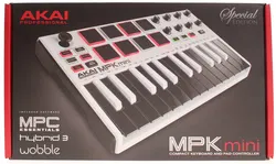 Akai MPK mini Special Edition MIDI Keyboard Controller + 2 Stk. SilverCrest Mikrofone + SilverCrest Audio/Video-Mixer bzw. Verstärker-Einheit - Bild 2