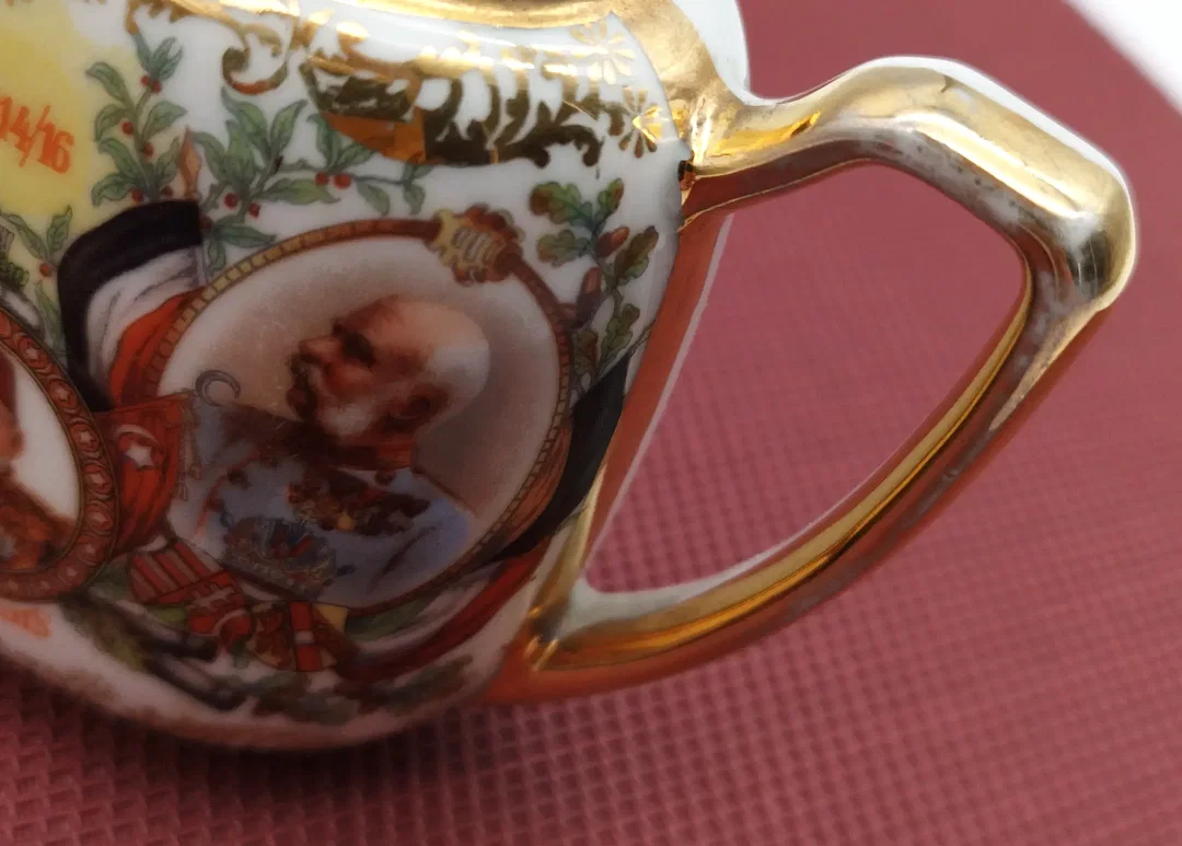 Porzellan-Kaffeekanne mit Servierplatte | Patinierter Charme – Bild 7