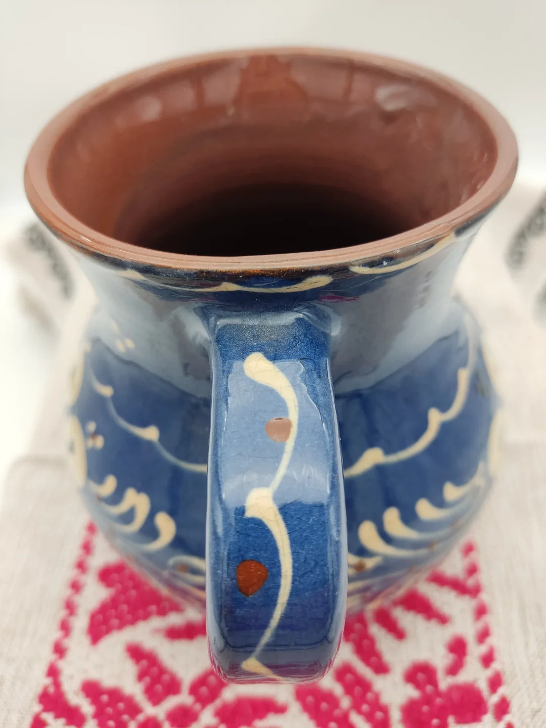Keramikkrug blau mit Blumenmotiv | Landhaus – Bild 5