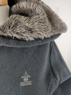 Weste 'Casa Blanca', langarm mit Kapuze, schwarz mit Taschen, Größe M - Bild 4