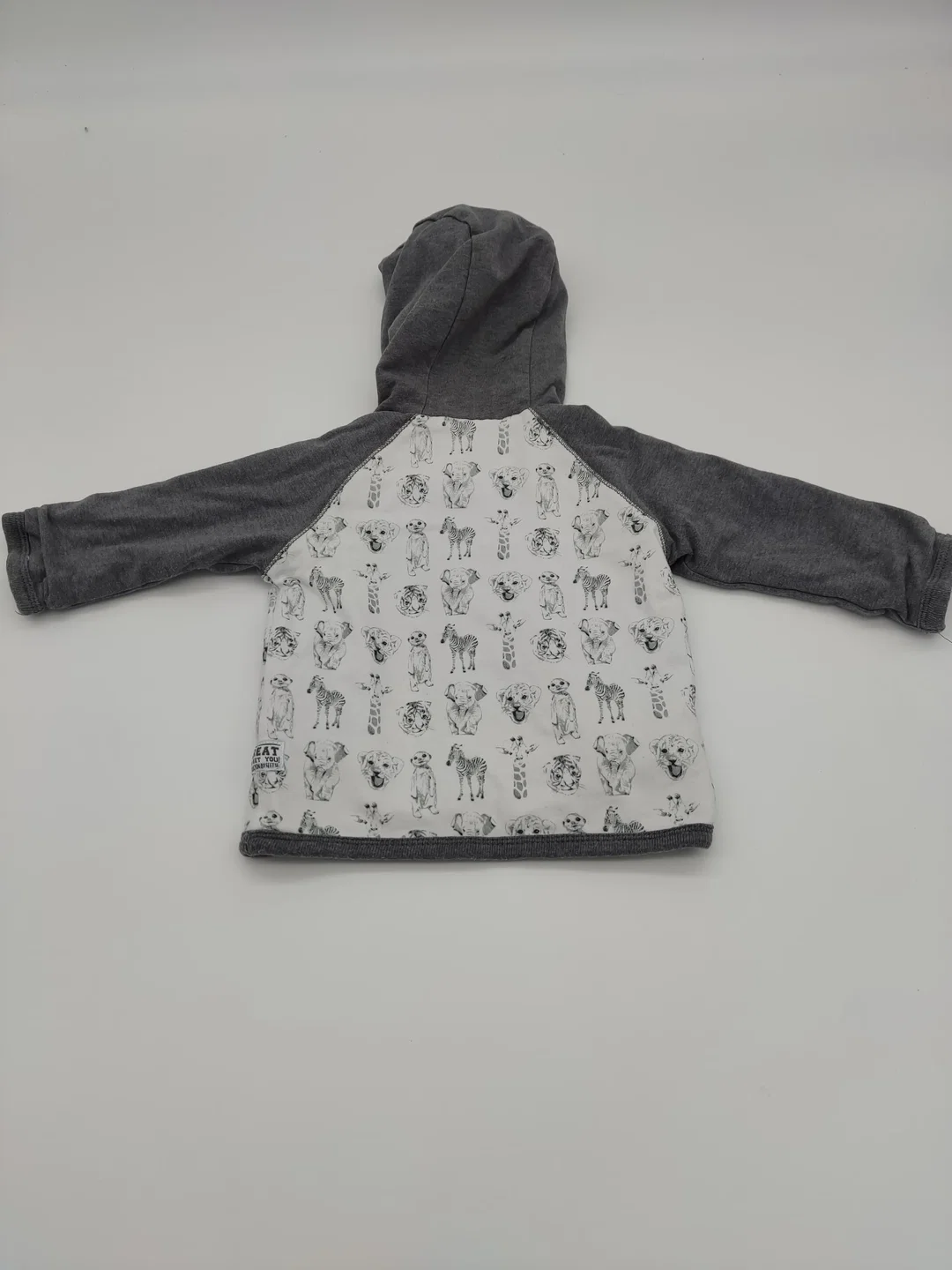 Weste "Feetje", langarm mit Druckknöpfen, Kapuze und Taschen, grau/gemustert, Größe 62 – Bild 2