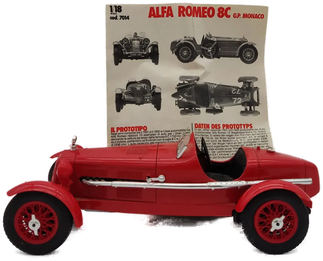 Burago Auto Alfa Romeo 2300 Monza rot 1/18 - Bild 1