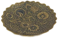 Vintage Messing-Teller mit floralem Gravur-Design