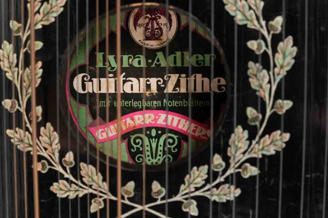 Musik Vintage MEINEL & HEROLD'S Guitarre-Zither  – Bild 4