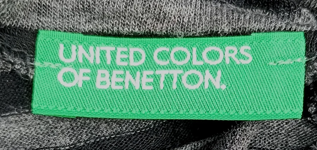 United Colors of Benetton Kindershirt schwarz/grau Gr. S/CH – Bild 3