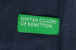 United Colors of Benetton Kindershirt dunkelblau Gr. XL/EG - Bild 3