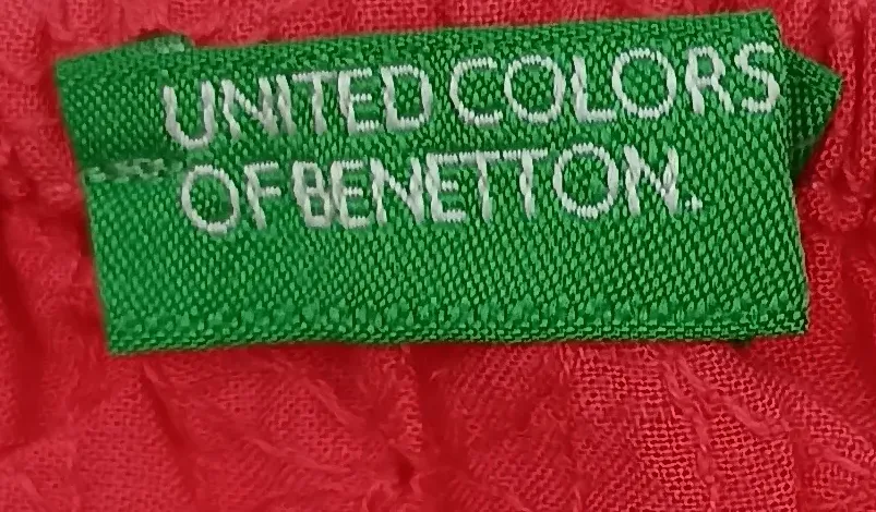 United Colors of Benetton Kindershirt rot Gr. S – Bild 3