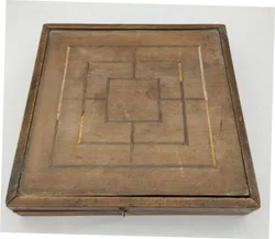 Altes  Schach/Mühle Spiel aus Holz – Vorschau 5