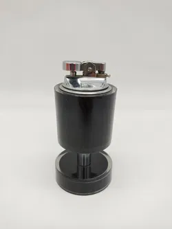 schwarzes Tischfeuerzeug - Bild 1