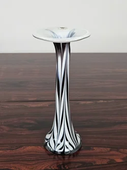 Glashütte Schwanenstadt Dekovase - schwarz/weiß marmoriert - Höhe 27 cm – Vorschau 2