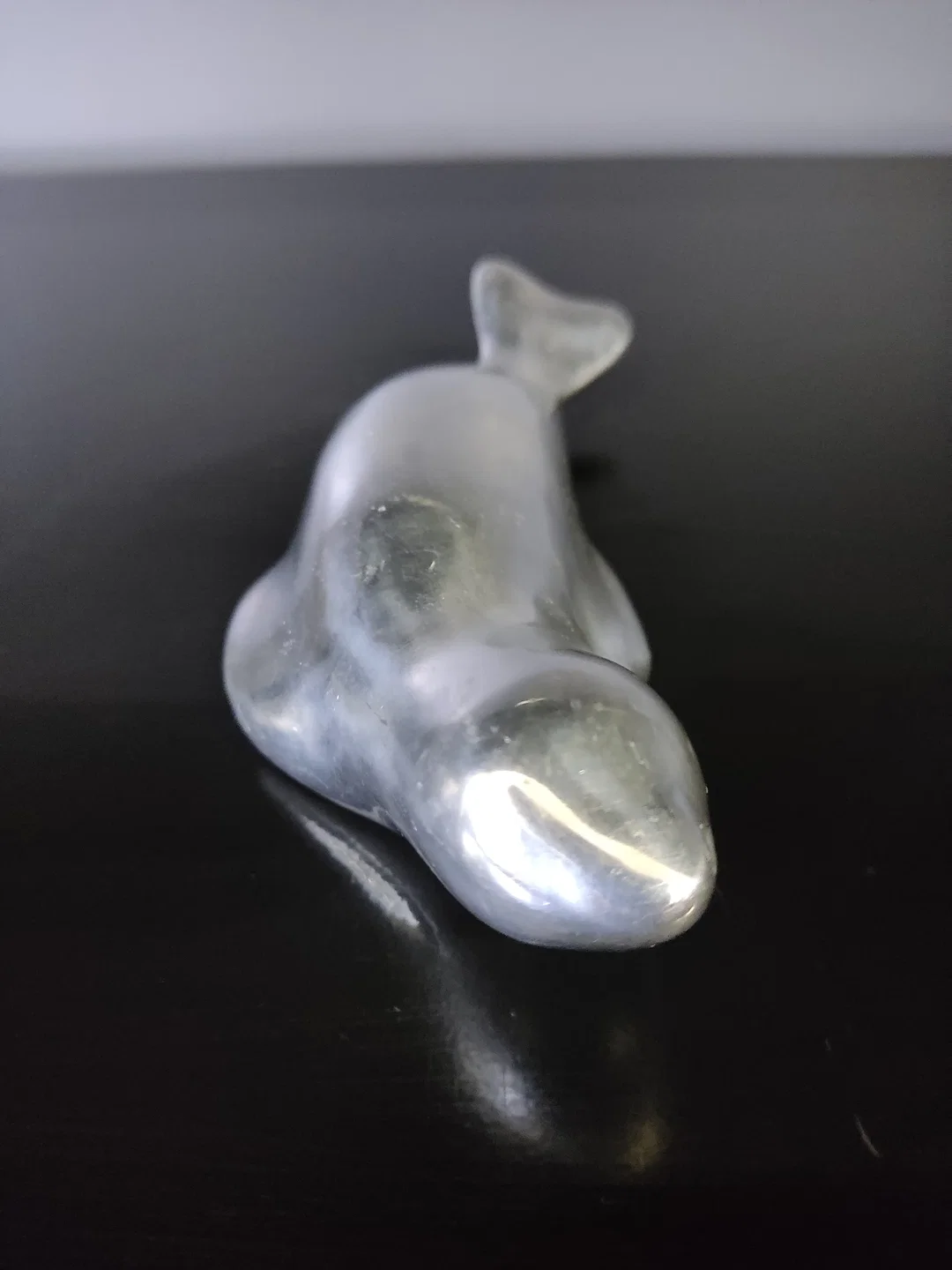 Hoselton-Skulptur Robbe Modell 995, poliertes Aluminium, Länge 15 cm – Bild 3