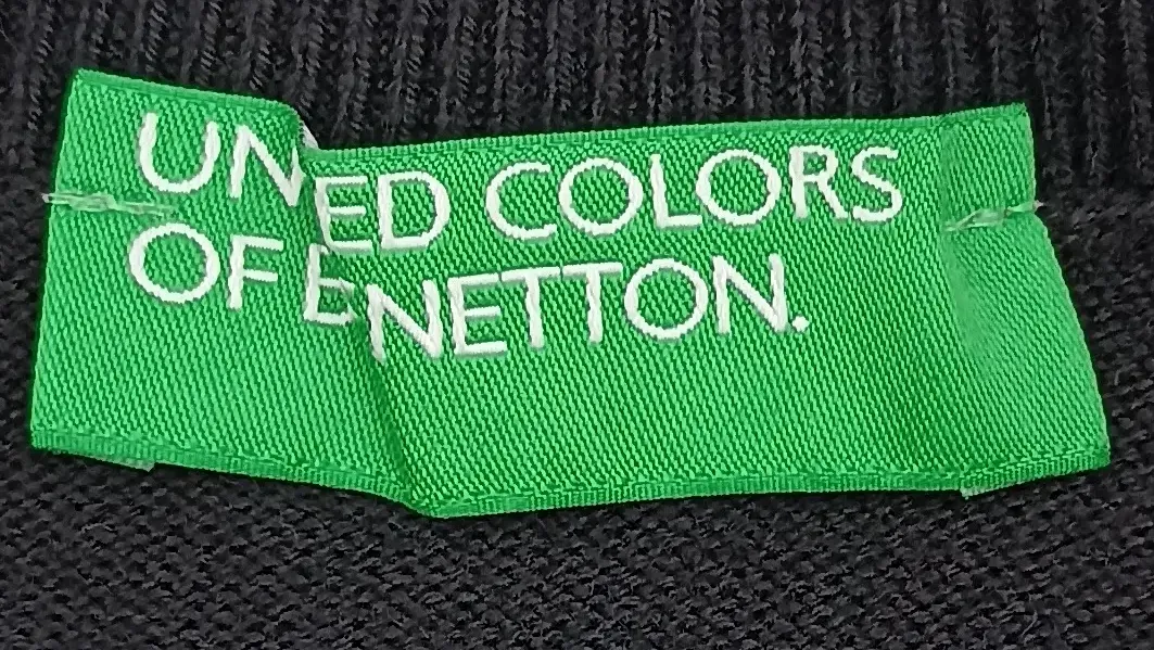 United Colors of Benetton Kindershirt schwarz Gr. XS/ECH – Bild 3