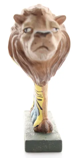 Löwenfigur – moderne Kunstfigur mit Frauenmotiv – handbemalt – ca. 13,5 cm - Bild 3