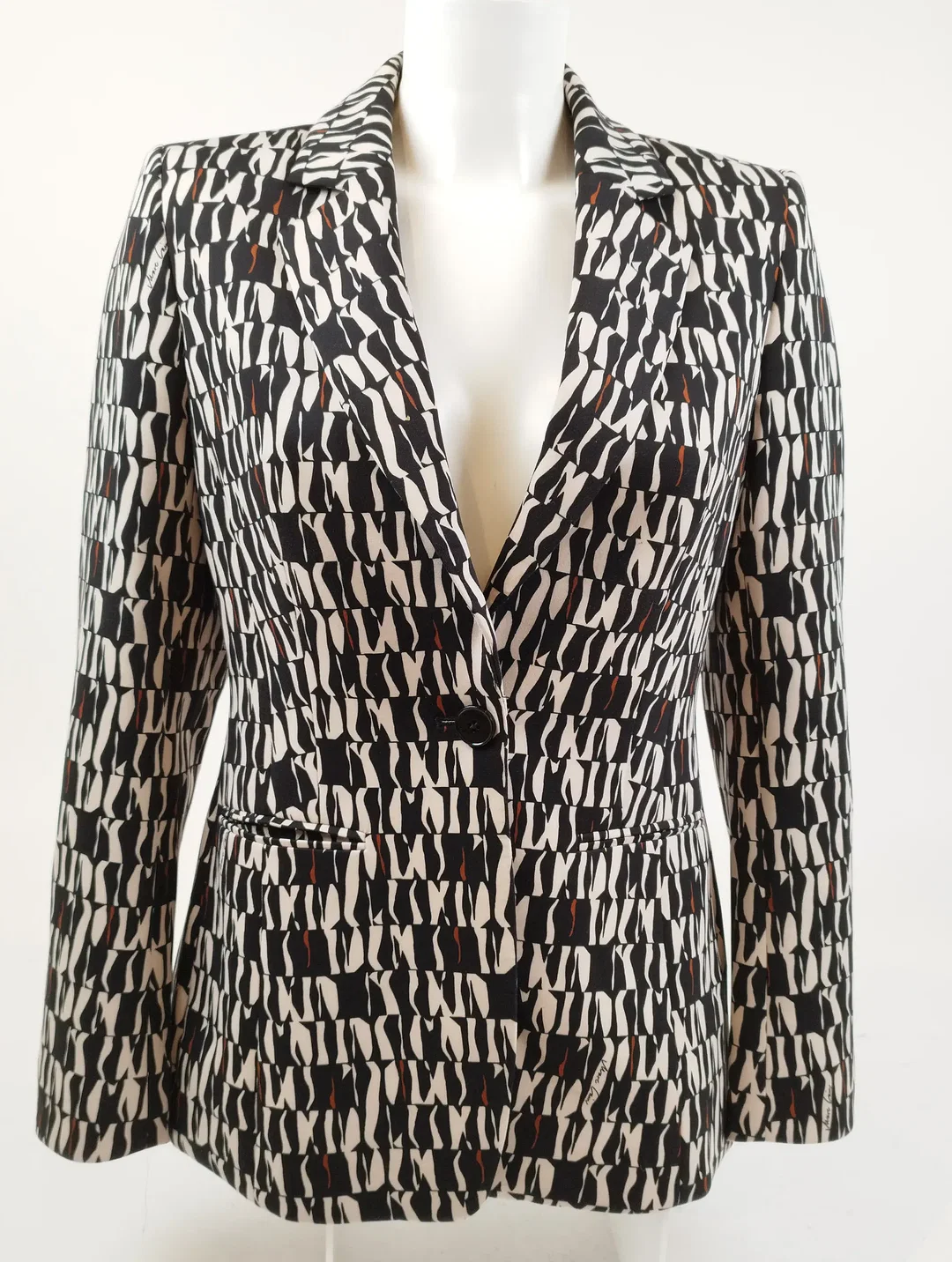 Marc Cain Blazer Gr.Nr2/Gr.36 | Eleganter Klassiker - Bild 4